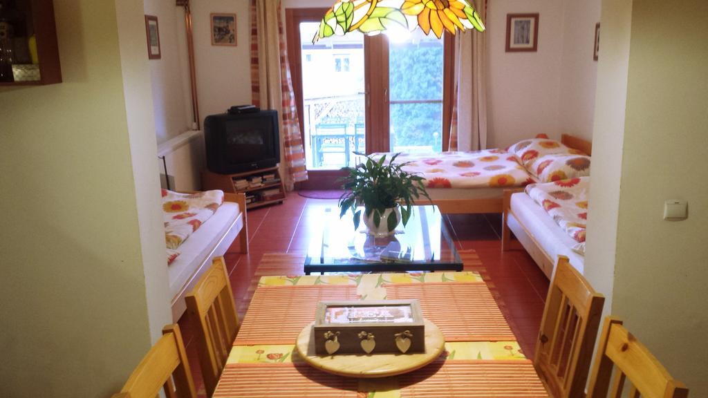 Virag Apartmanhaz Ödenburg Exterior foto