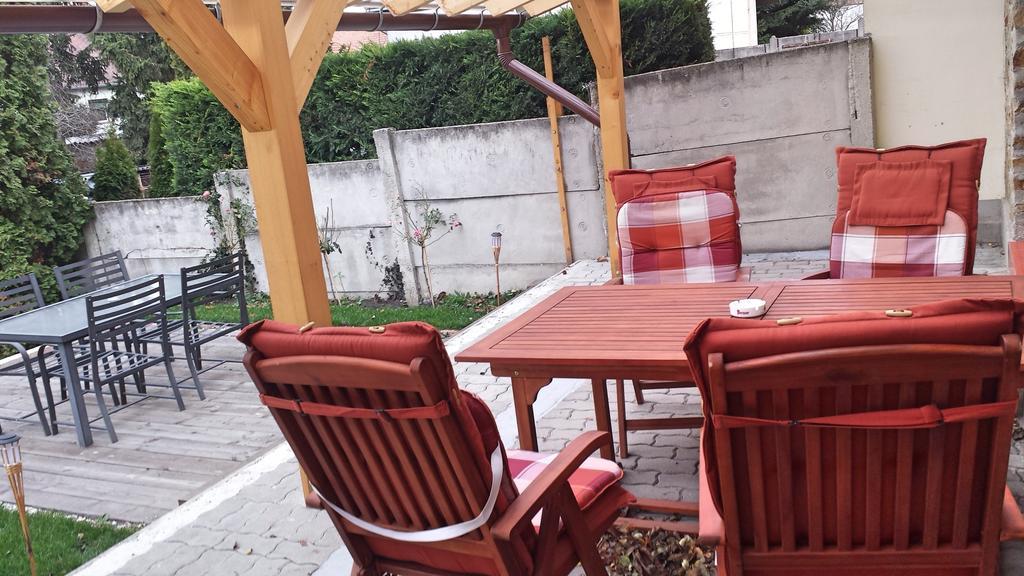 Virag Apartmanhaz Ödenburg Exterior foto