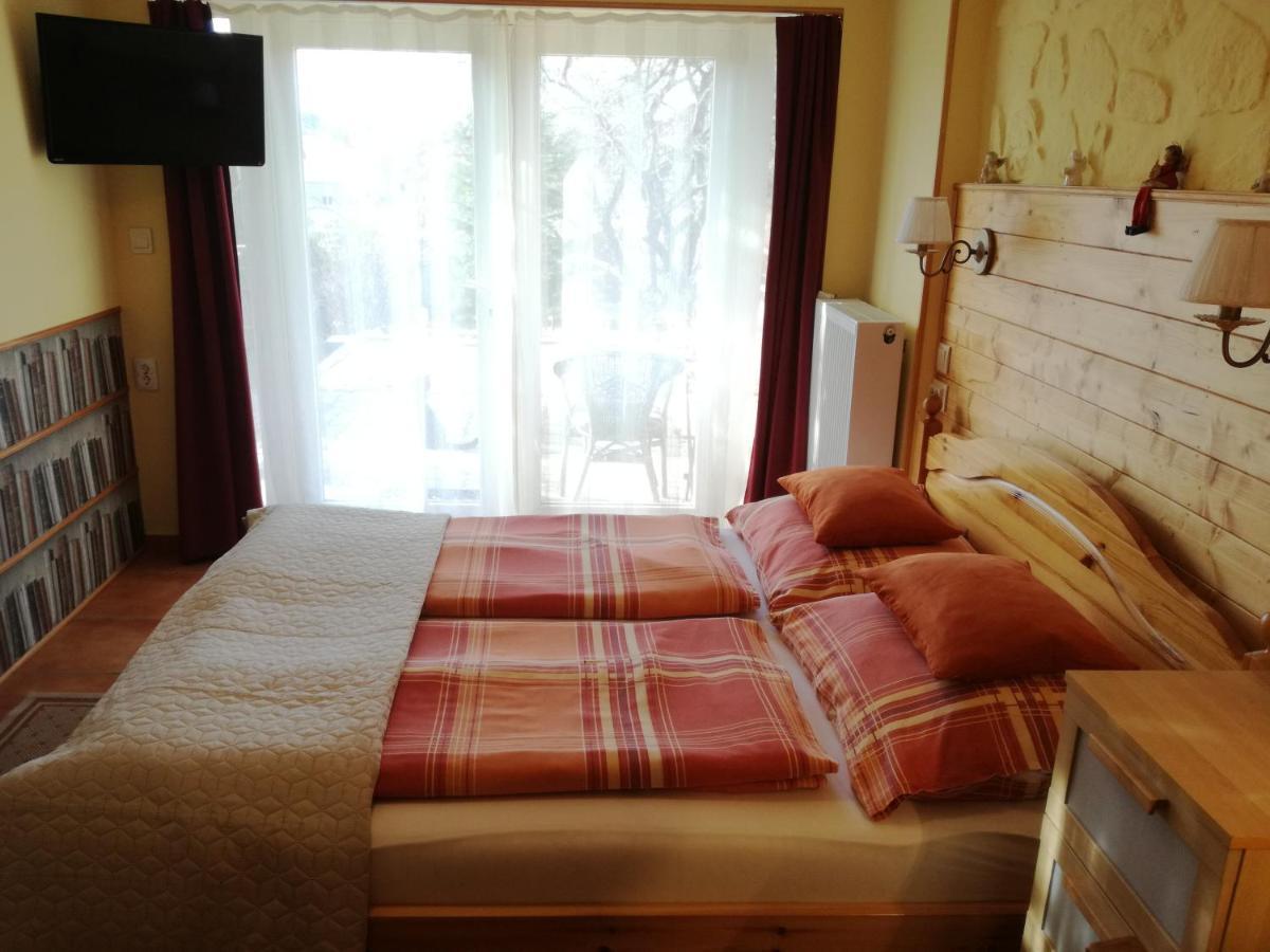Virag Apartmanhaz Ödenburg Exterior foto